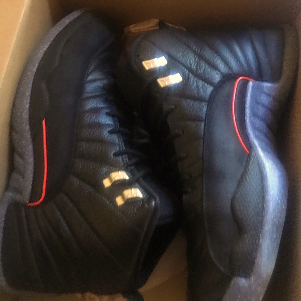 Retro 12 blk crimson